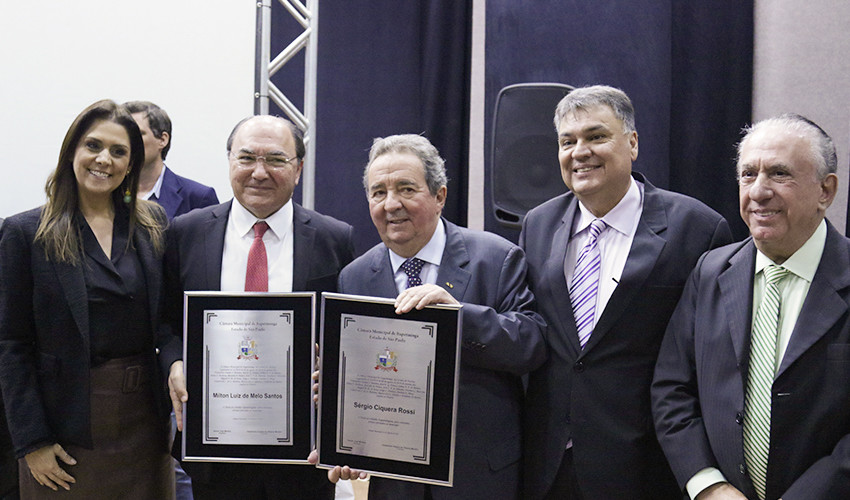 Visualize fotos Sessão Solene: Dr. Sérgio Ciquera Rossi e Dr. Milton Luiz de Melo Santos
