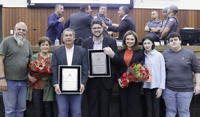 Visualize fotos Sessão Solene: Milton de Oliveira Júnior e Márcio Tadeu Anhaia de Lemos